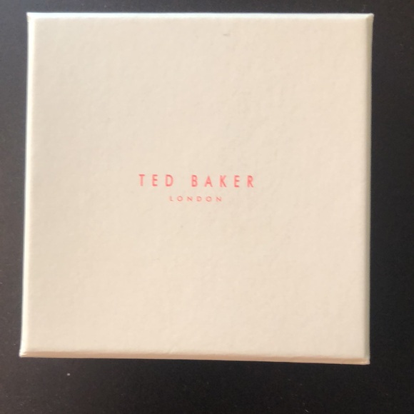 Ted Baker London Corolen Gold Tone Crystal Dragonfly Drop Earrings NIB - Picture 12 of 16